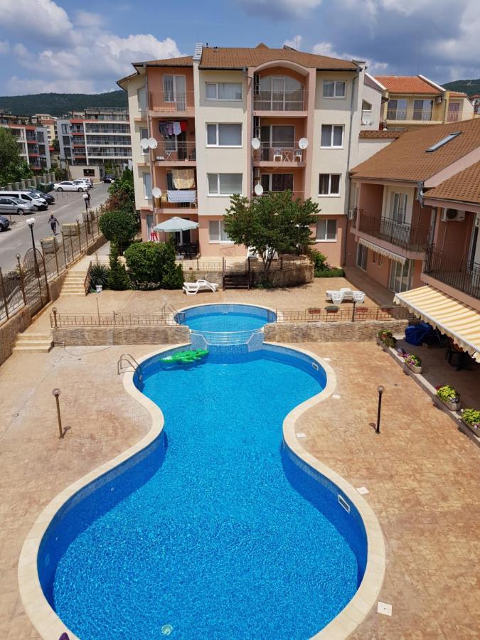 Zaliv Apartments House Sveti Vlas Eksteriør bilde